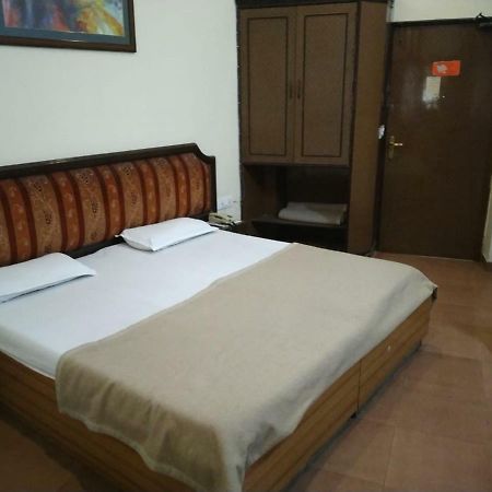 Hotel Ganges Rivera Haridwār Buitenkant foto
