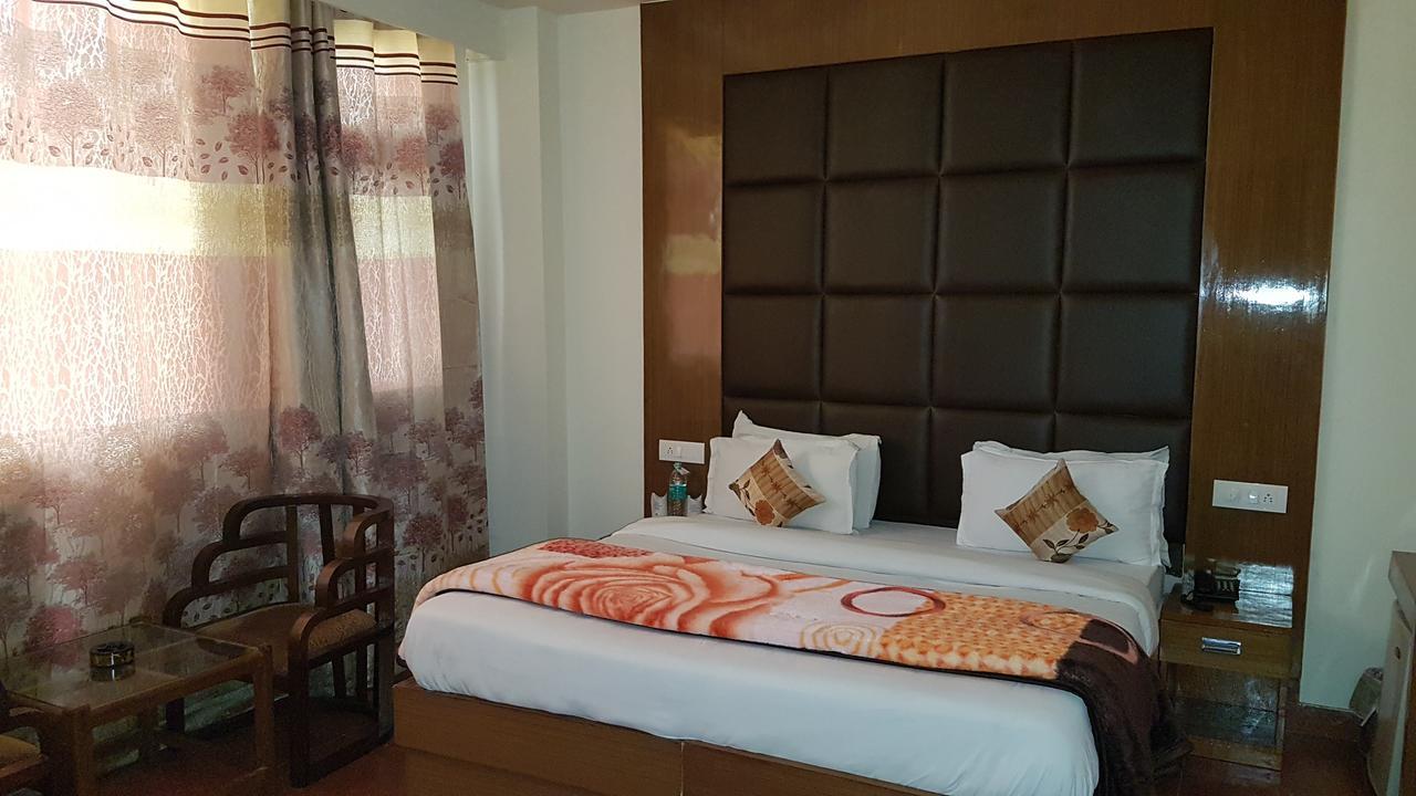 Hotel Ganges Rivera Haridwār Buitenkant foto