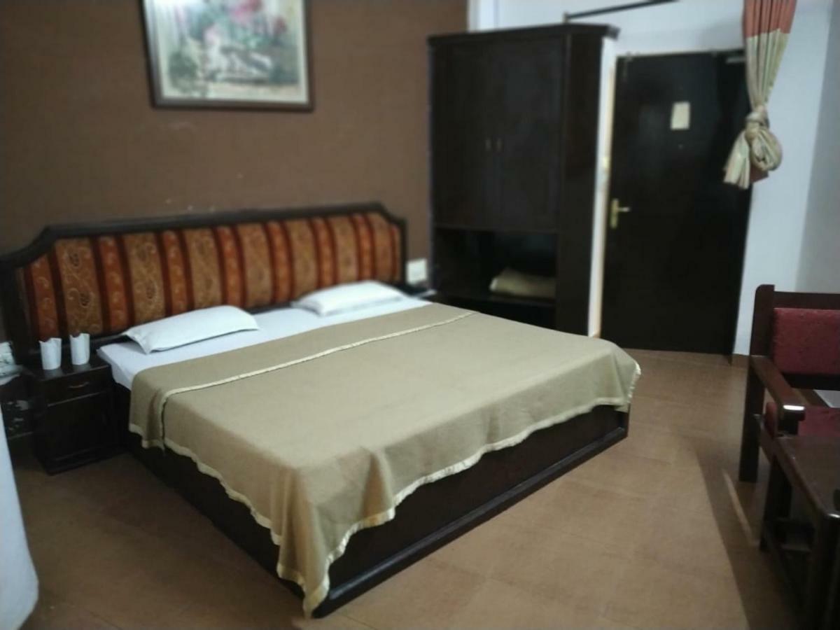 Hotel Ganges Rivera Haridwār Buitenkant foto